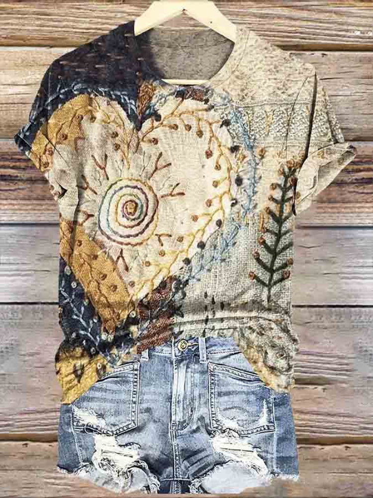 Vintage Heart Pattern Art V-neck Casual T-Shirt Multicolor / S