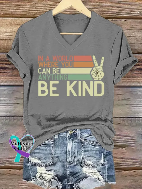 Be Kind Art V-neck Casual T-Shirt Grey / S