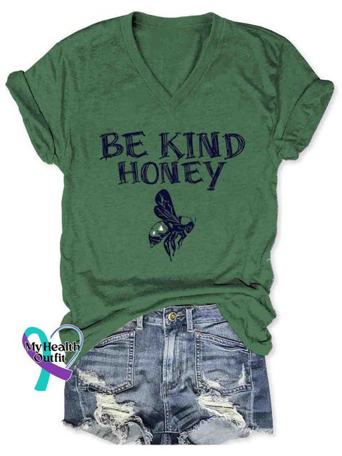 Bee Kind Honey Art V-neck Casual T-Shirt Green / S