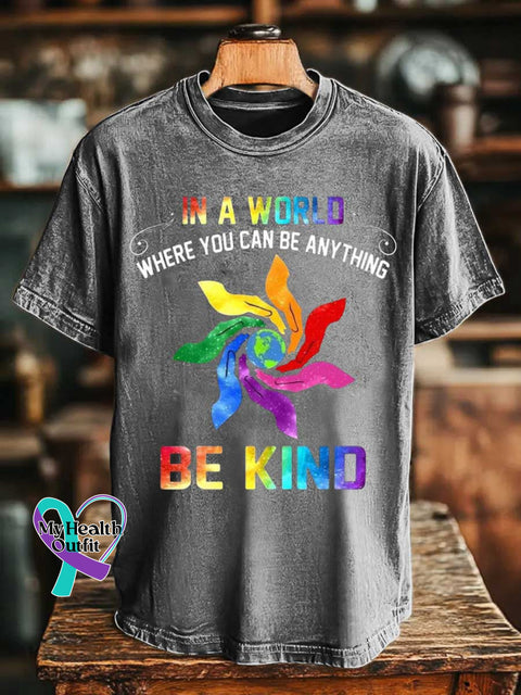 IN A WORLD WHERE YOU CAN BE ANYTHING BE KIND Rainbow T-shirt Grey / S