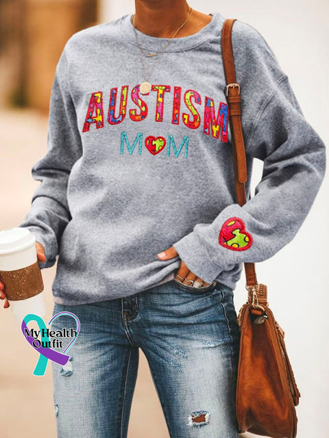 Retro Autism Awareness Mom Love Heart Puzzle Print Sweatshirt Grey / S