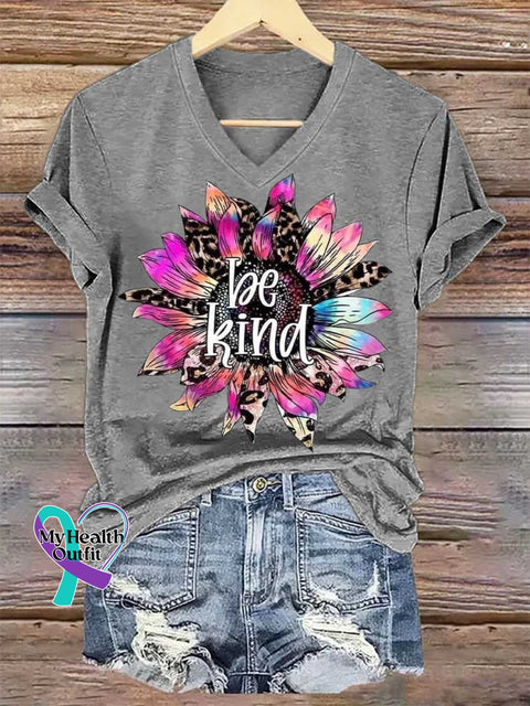 Women’s Be Kind Flower V-neck Casual T-Shirt Grey / S