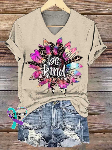 Women’s Be Kind Flower V-neck Casual T-Shirt Sand / S