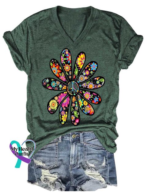 Women’s Flower Peace Sign Love and Peace V-neck Casual T-Shirt Green / S