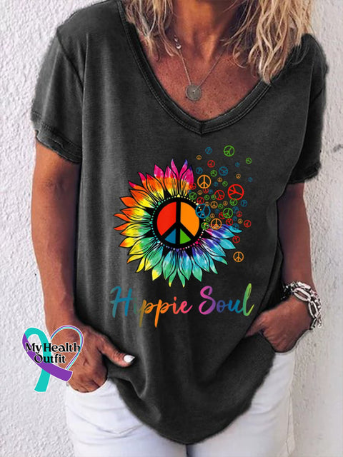 Women’s Hippie Soul Retro Flower Lover Printed V-Neck T-Shirt Black / S