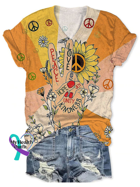 Women’s Peace And Love Art Print V-Neck Casual T-Shirt Multicolor / S