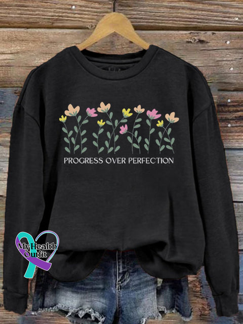 Women’s Progress Over Perfection Printed Sweatshirt Black / S